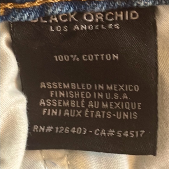 Black Orchid High Rise Frayed Denim Shorts Women’s size 27 - Picture 5 of 7